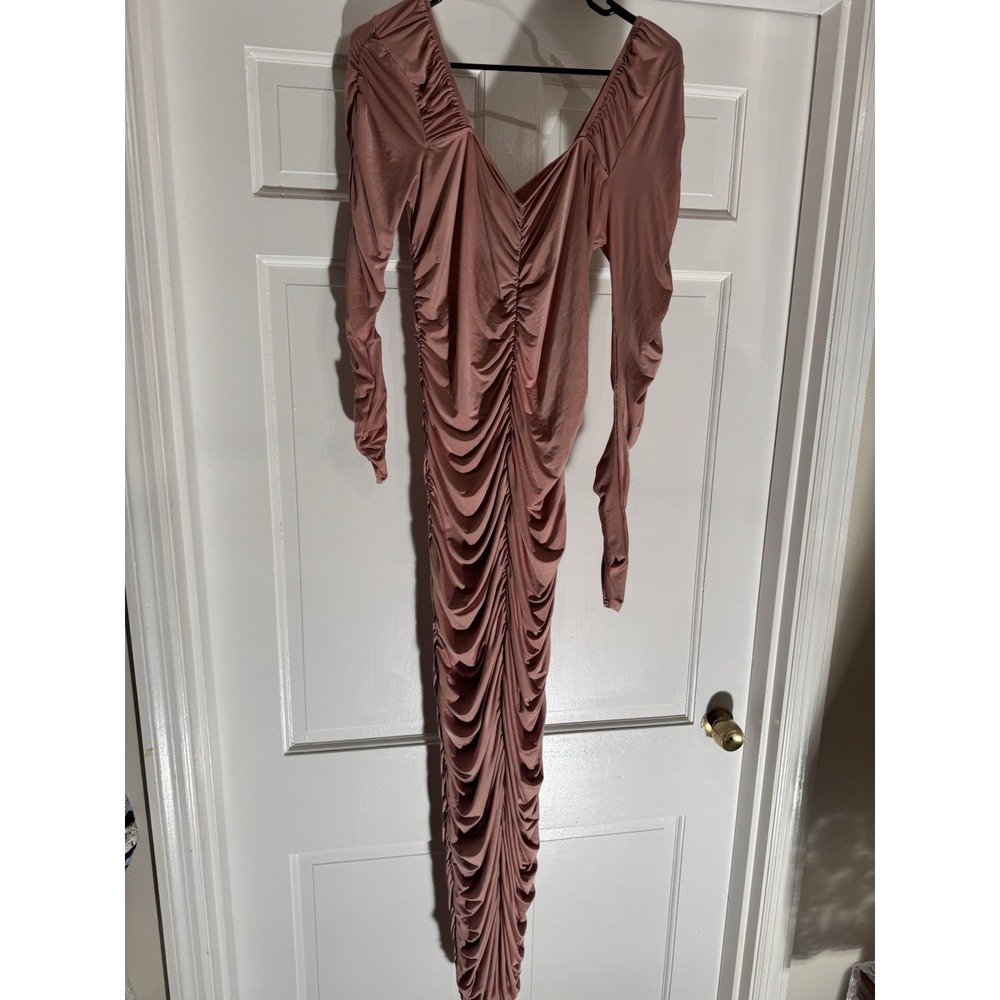 Pretty Little Thing Size 12 Evening Dress Champagne